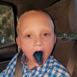 Meet your Posher, Kendra